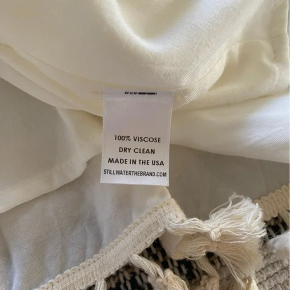 Stillwater Cream White Split Front Tassel Hem Tank Top Medium - Picture 13 of 13